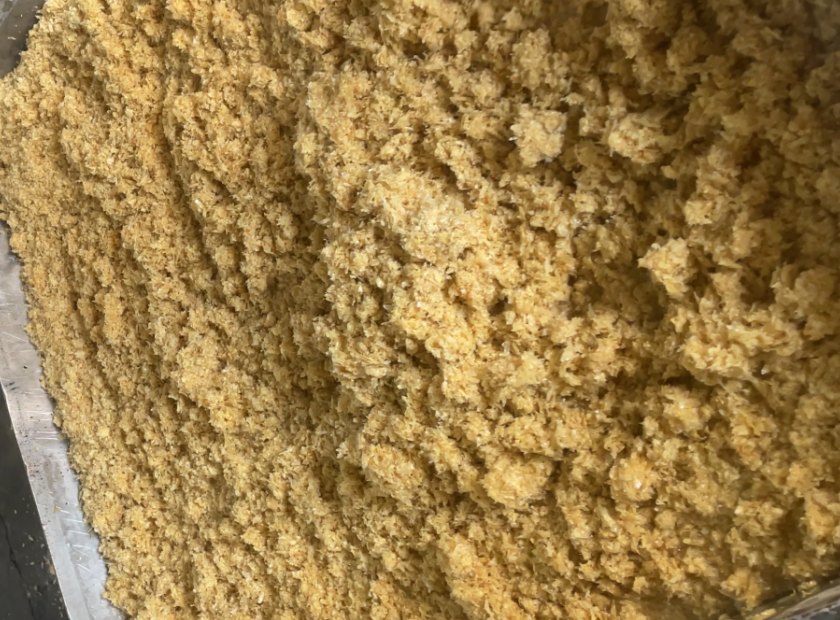 玉米皮螺旋压榨脱水处理视频